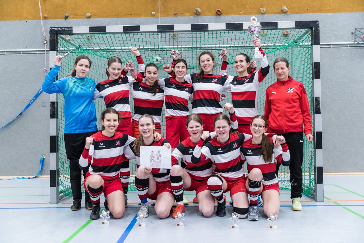 Bild 111 - B2 Loewinnen Cup